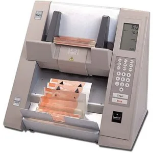 Glory-8672-301 Banknote Counter Machine in kigal by Kigali security smart solutions (2)